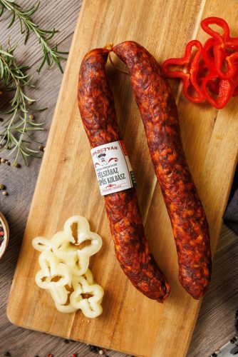 KissBetyár Prémium csípős vékonykolbász